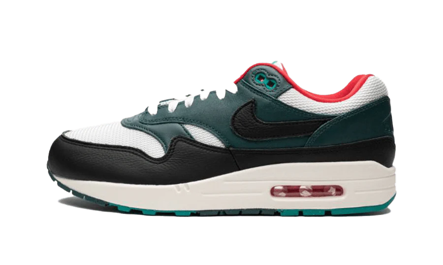 Nike Air Max 1 LeBron James Liverpool