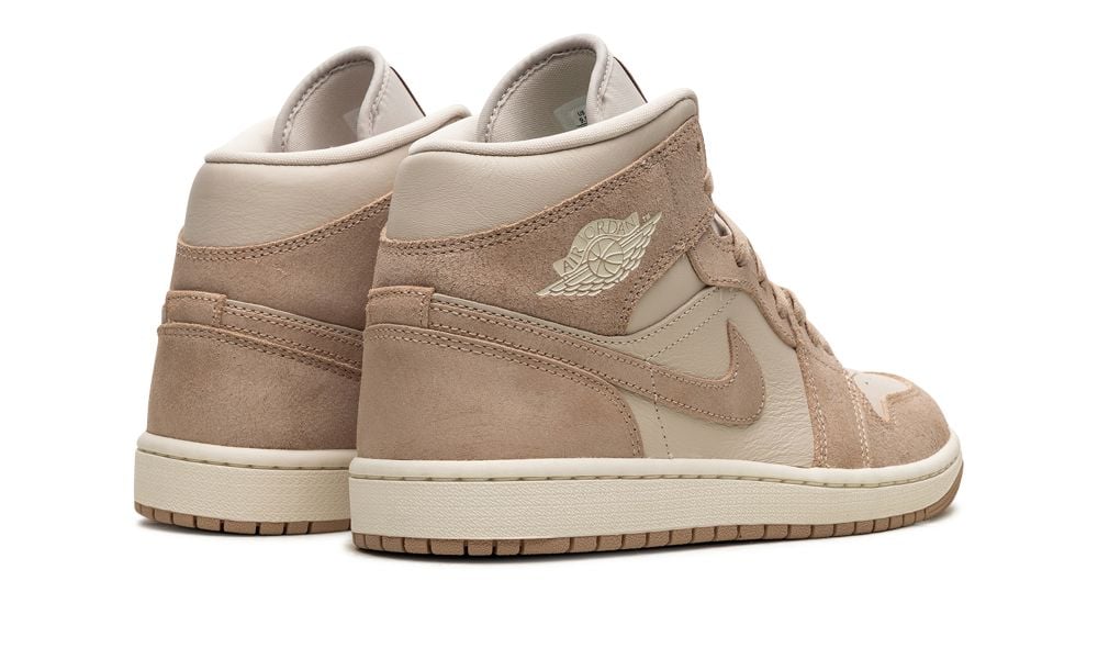 Nike Air Jordan 1 Mid Legend Light Brown
