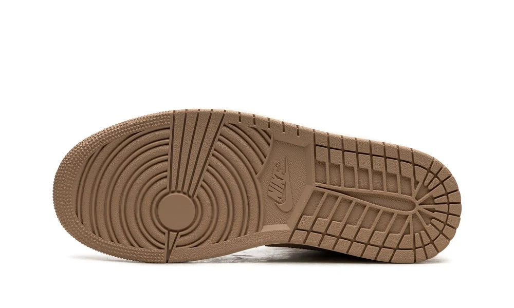 Nike Air Jordan 1 Mid Legend Light Brown
