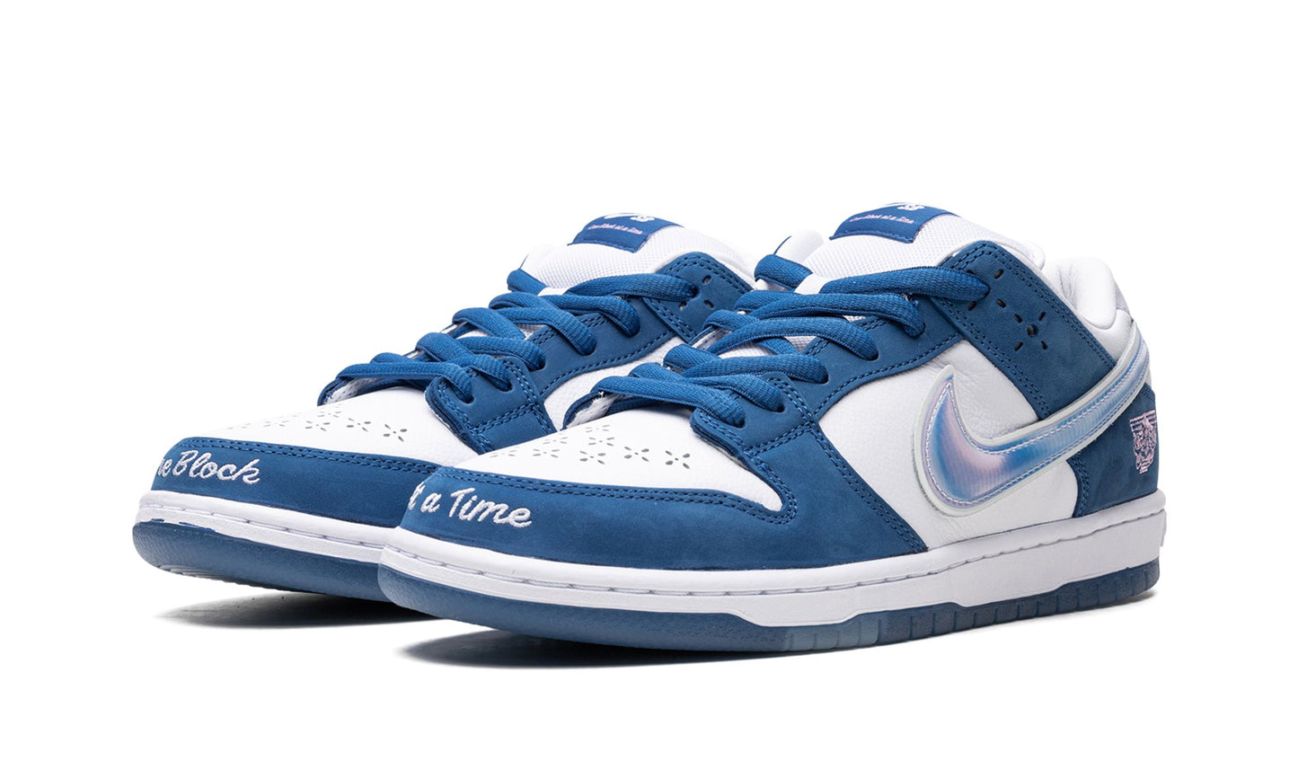 Nike Dunk SB Born x Raised
