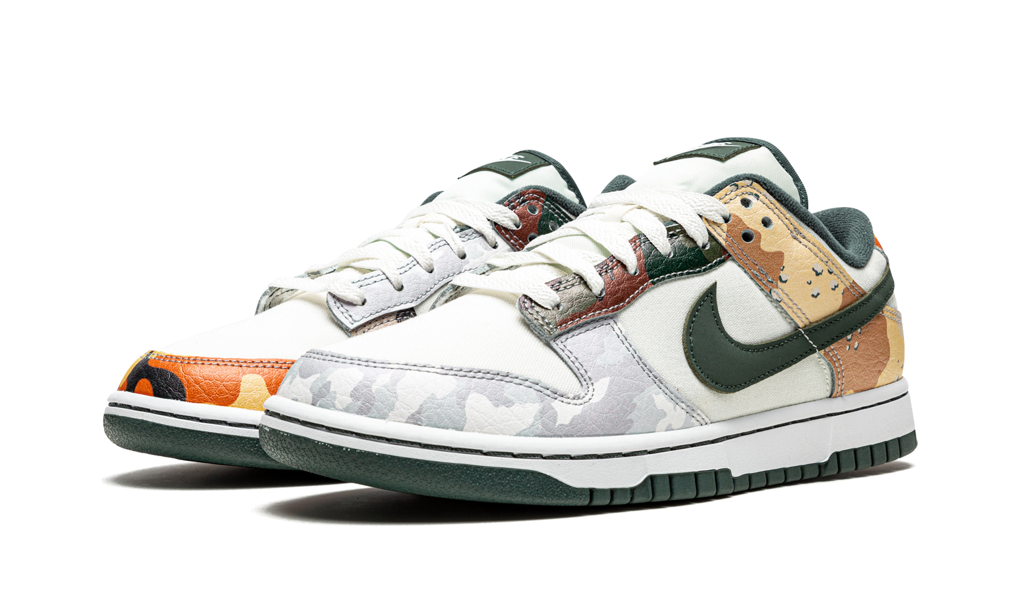 Nike Dunk Low SE Sail Multi-Camo