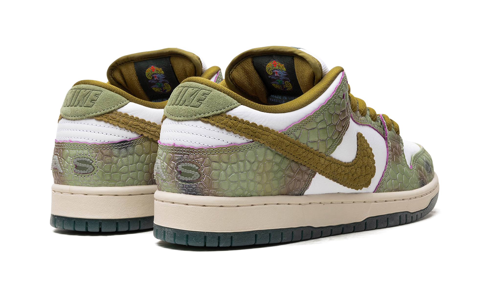 Nike SB Dunk Low Alexis Sablone Chameleon