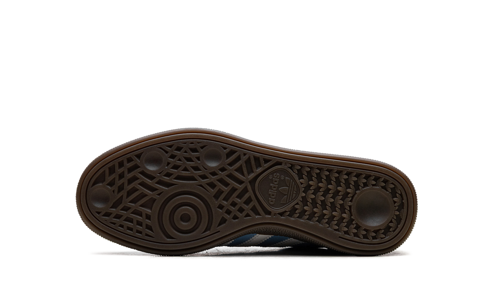 adidas Handball Spezial “Light Blue” (BD7632) sneakers in lichtblauw suède, met witte drie strepen aan de zijkant, gum rubber zool en een klassiek low top silhouet met retro indoor sportstijl.
