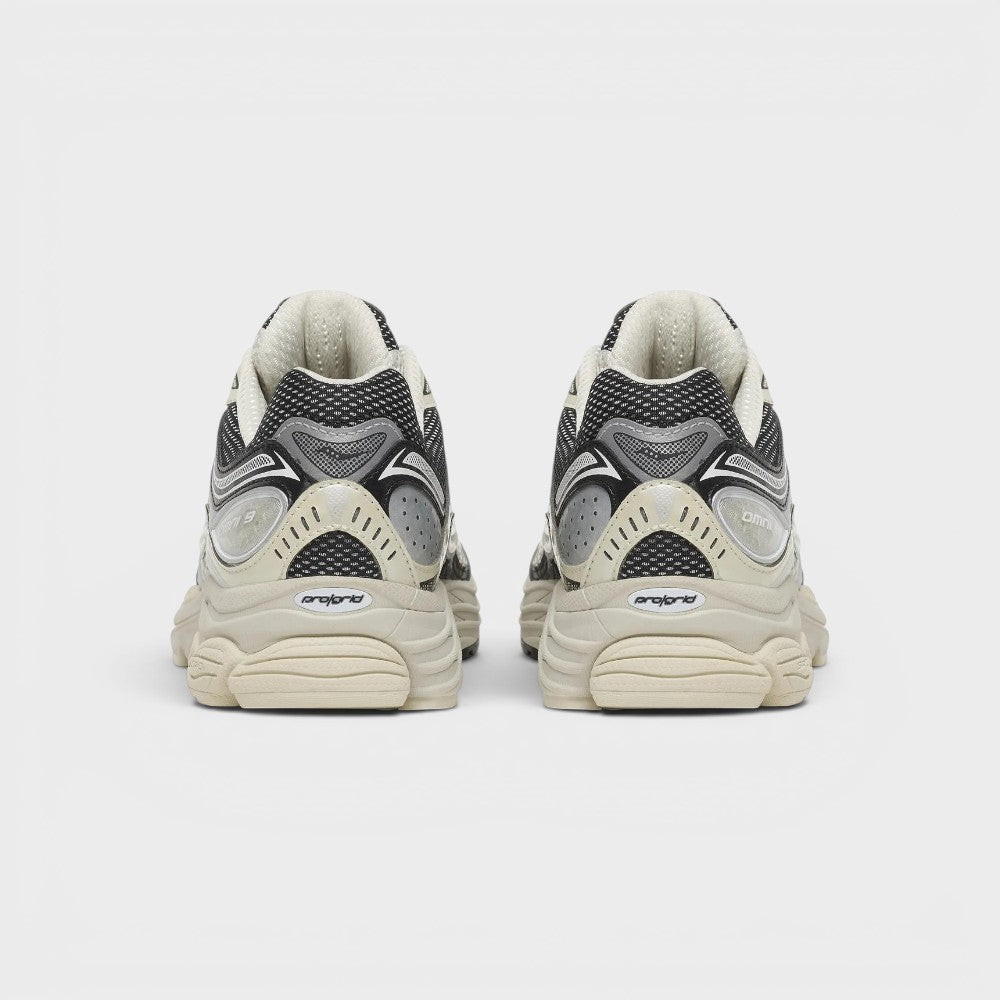 Saucony ProGrid Omni 9 Eggshell Quartz