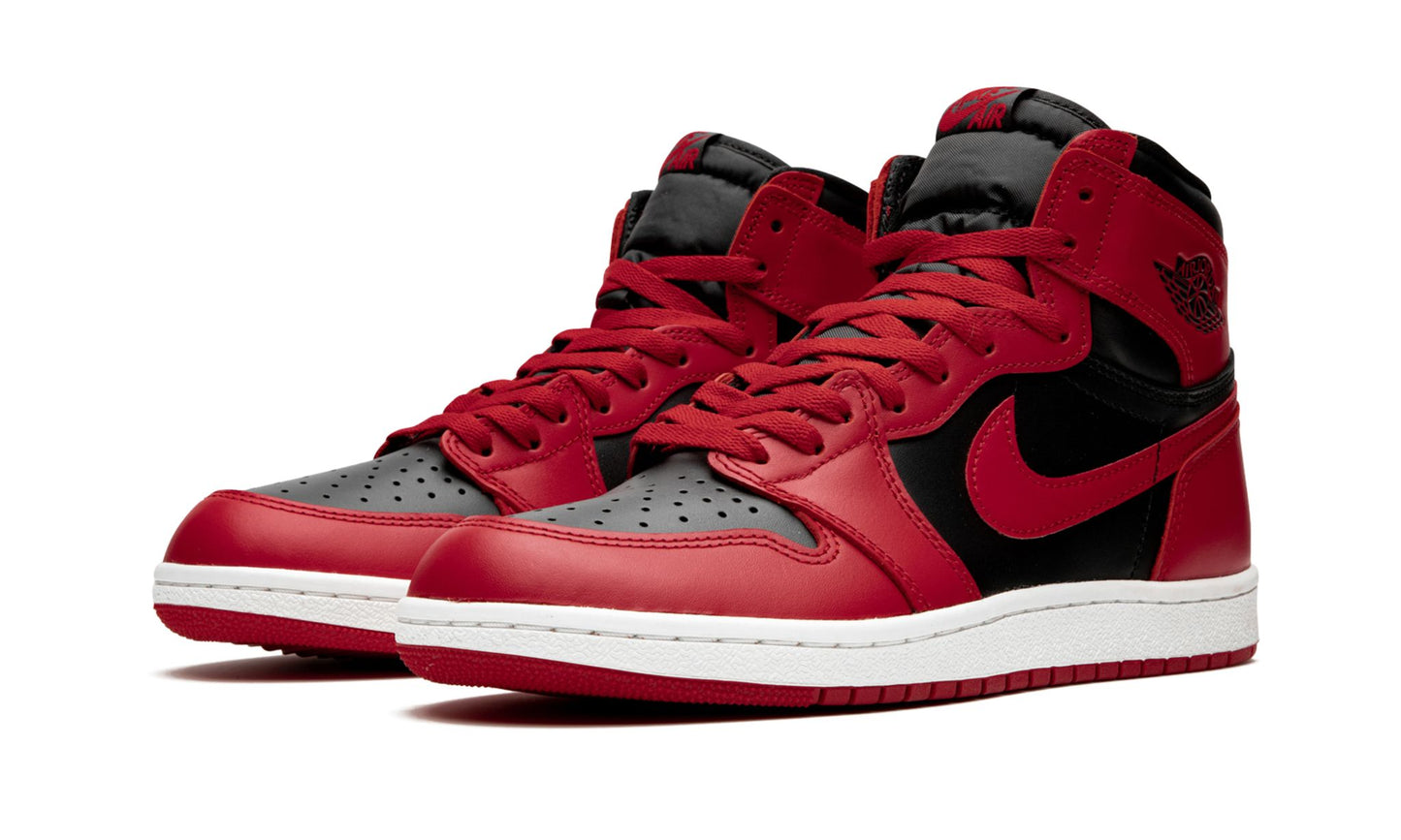Nike Air Jordan 1 High Varsity Red