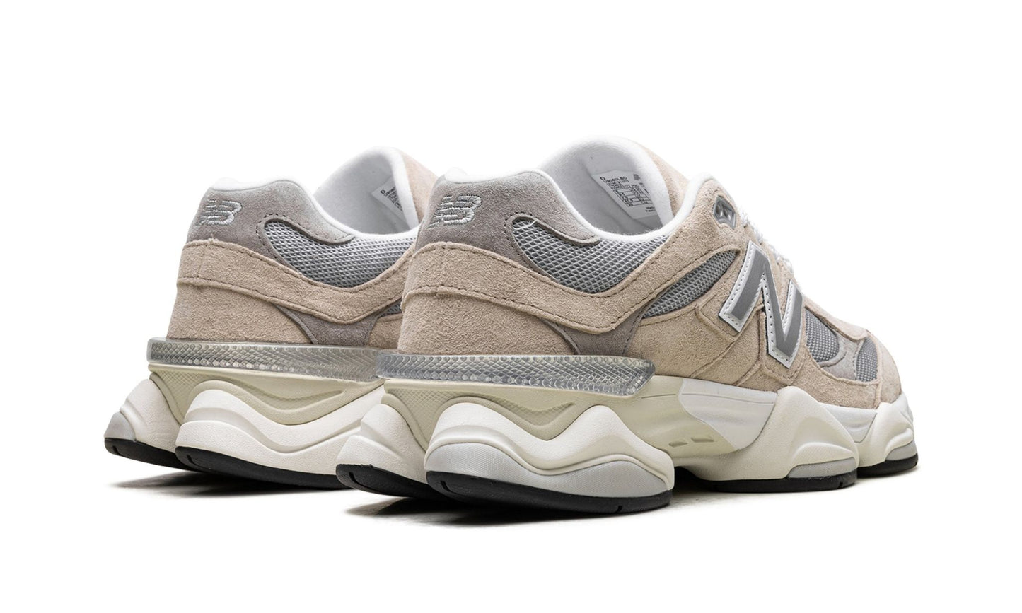 New Balance 9060 Raincloud Arid Stone