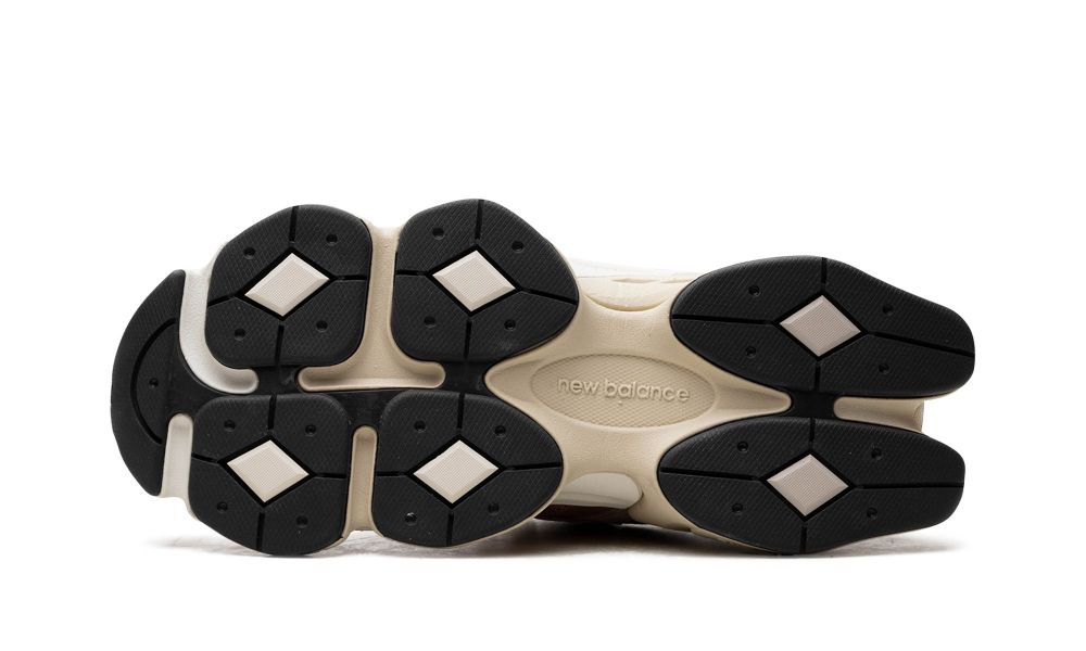 New Balance 9060 Sparrow