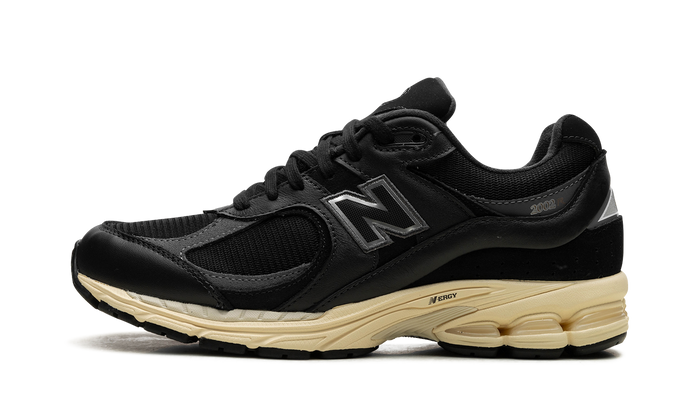 New Balance 2002R Black Vintage